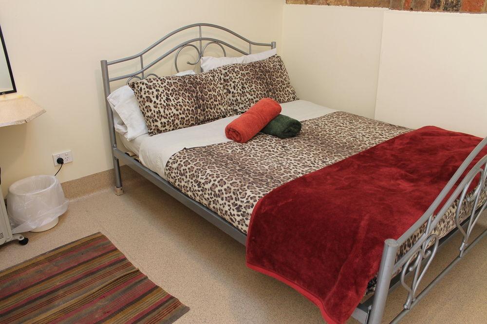 Hobart'S Accommodation & Hostel Екстер'єр фото